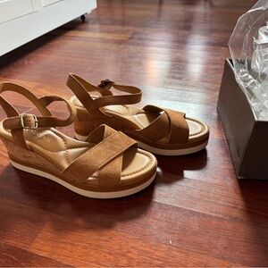 Crown Vintage Veronia Wedge Sandal - New